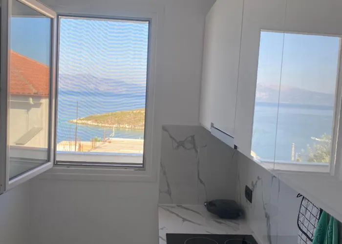 Dior 아파트 Sarandë